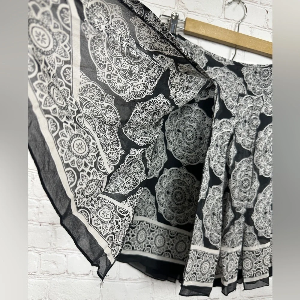 White House‎ Black Market 100% Silk boho flowy skirt, sz 2, GUC